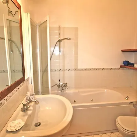 Anna Flat Apartment